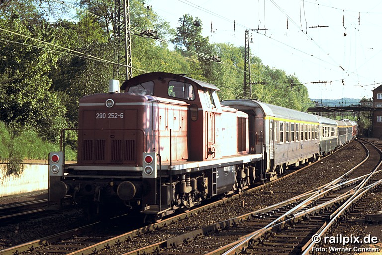 DB 290 252-6