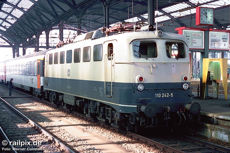 DB 110 242-5