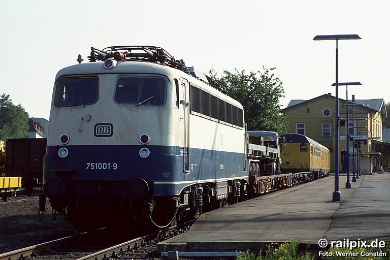 DB 751 001-9