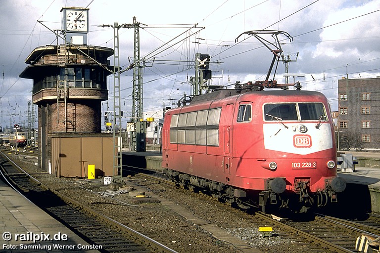DB 103 228-3