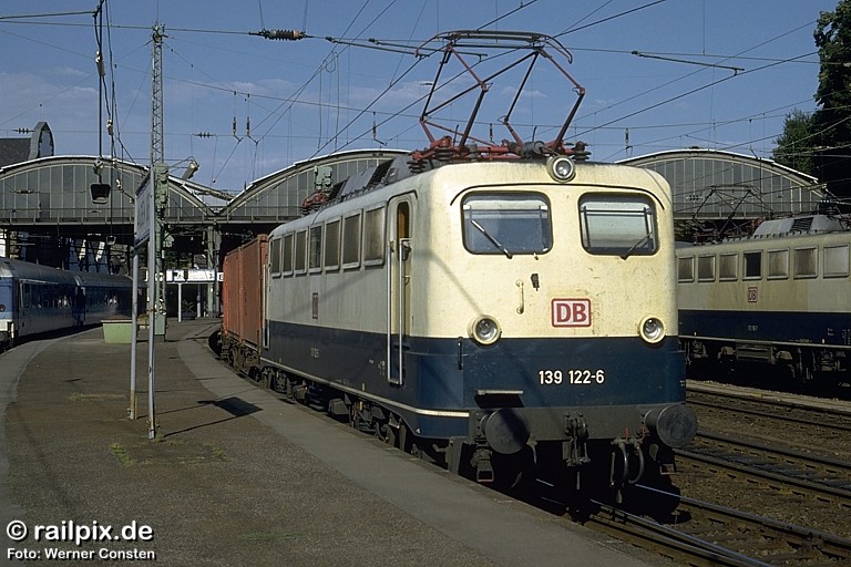 DB 139 122-6