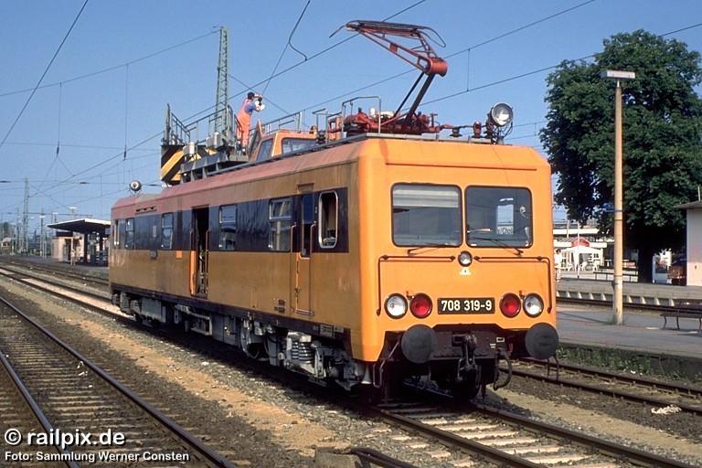DB 708 319-9