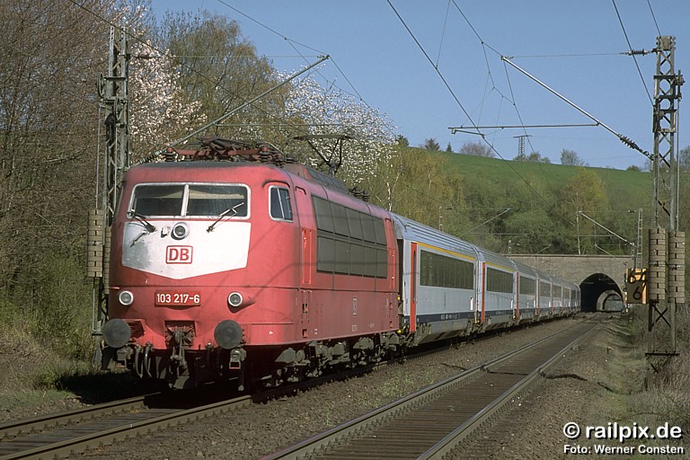 DB 103 217-6