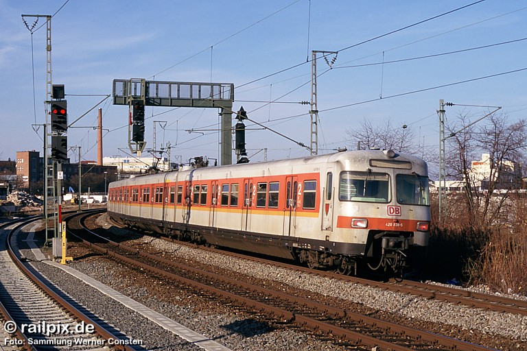 DB 420 838-5