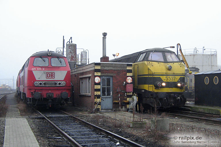 DB 225 025-6 und 225 024-9, SNCB 5537 und 5526